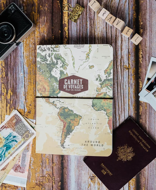 🌍 Carnet de Voyage – Tour du Monde : Laissez une Trace de vos Aventures ! 🖋️